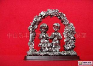 匠心独韵，天使童真——探索最新树脂工艺品中的天使童男童女礼品世界